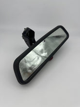Charger l'image dans la galerie, Rétroviseur intérieur à atténuation automatique à LED pour BMW Série 5 E60 (2004-2010) HOMELINK 7028444 OEM