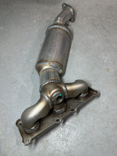 Load image into Gallery viewer, 2007-2010 BMW X5 3.0L Manifold Catalytic Converter 2 PIECES PAIR