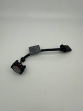 Load image into Gallery viewer, GENUINE BMW E60 E61 E63 M5 M6 Fuel Injection System Adapter Lead 7835131
