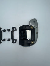 Charger l'image dans la galerie, Palettes de changement de vitesse gauche et droite BMW SMG 3 - BMW d'origine 61317840985/61317840986