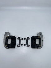 Charger l'image dans la galerie, Palettes de changement de vitesse gauche et droite BMW SMG 3 - BMW d'origine 61317840985/61317840986