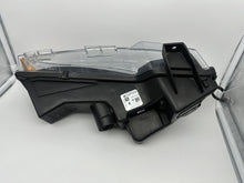 Charger l&#39;image dans la galerie, Feu antibrouillard clignotant passager droit Tesla Model 3 17-23 1077390-00-F