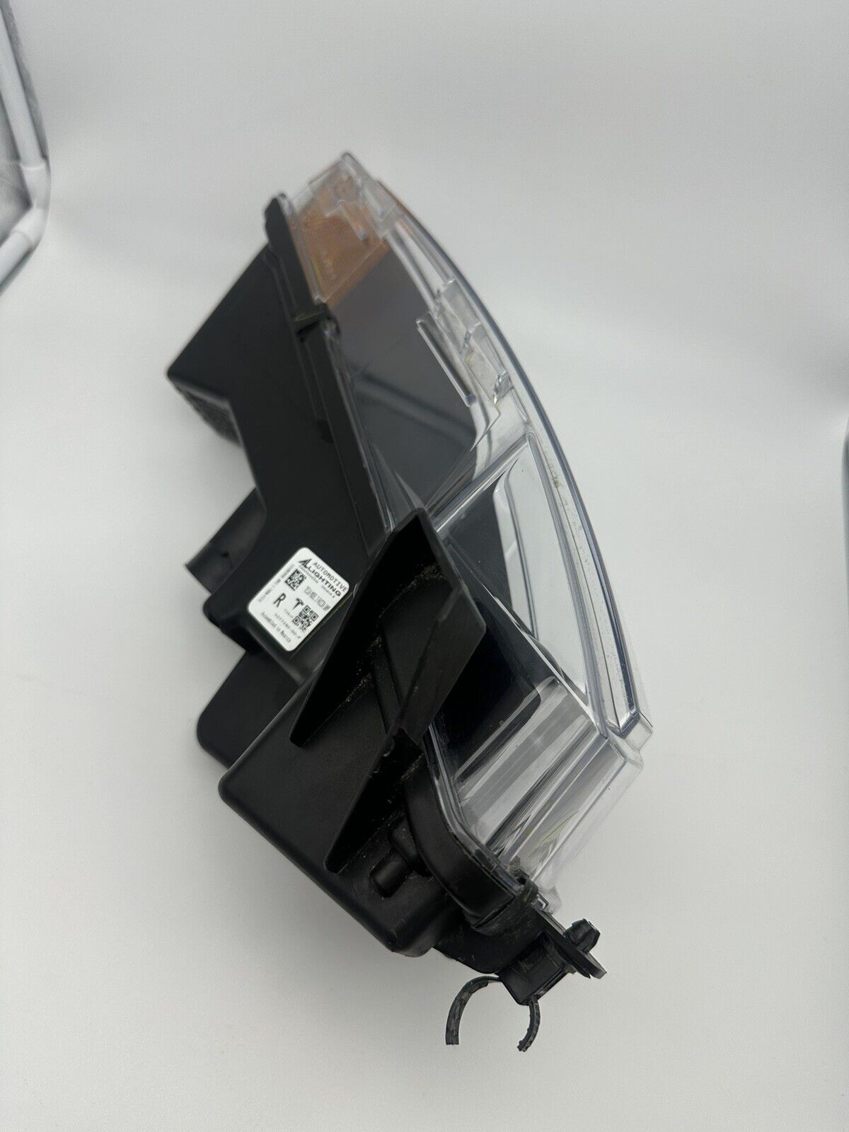 Feu antibrouillard clignotant passager droit Tesla Model 3 17-23 1077390-00-F