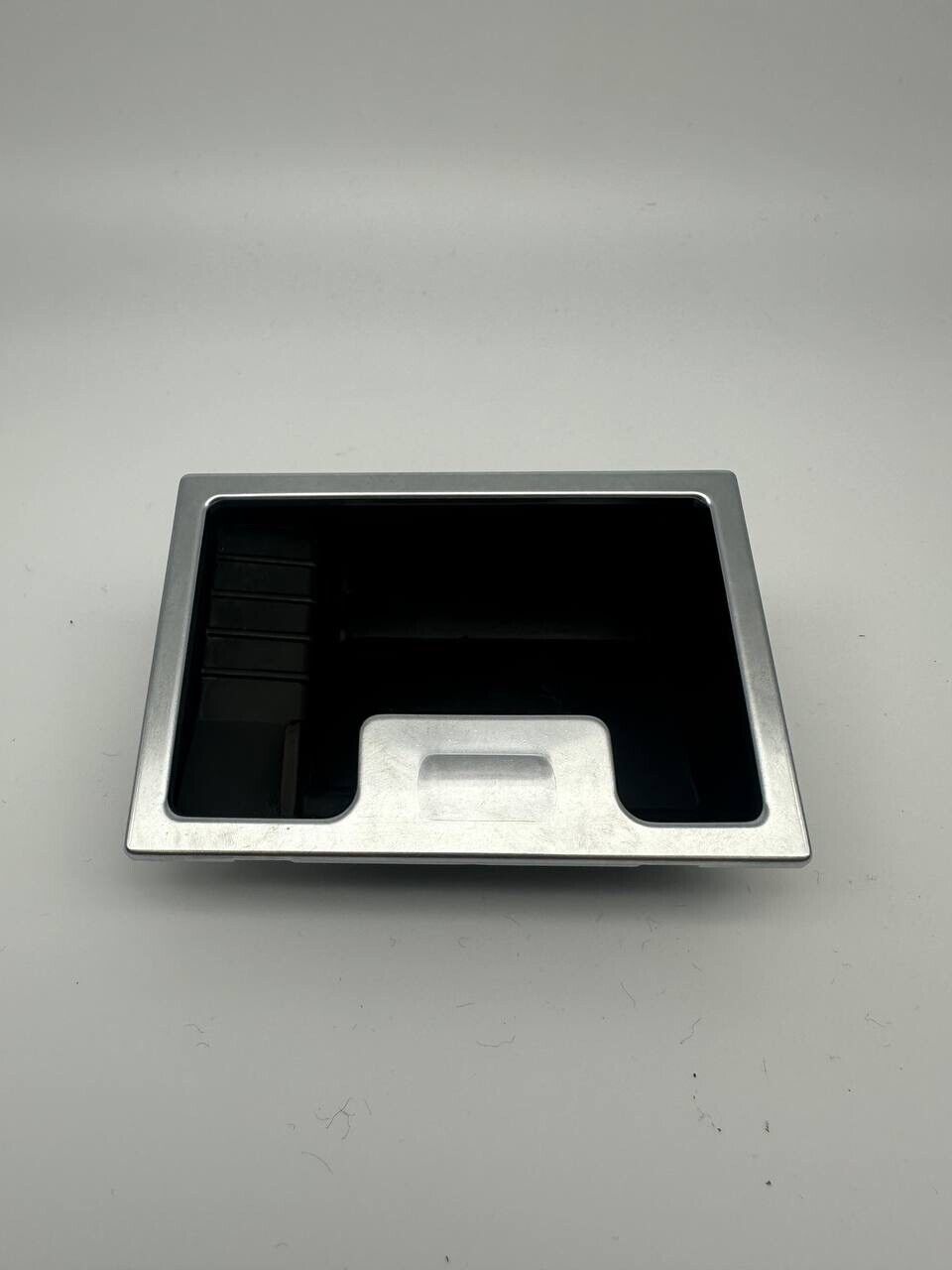 Cendrier de console centrale avant pour BMW Série 5 E60 2004-2007 OEM - 7034098