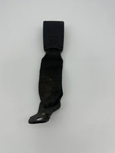 Charger l&#39;image dans la galerie, Récepteur de boucle de ceinture de sécurité arrière centrale inférieure pour BMW E60 550I 2006-2010 OEM 7059774