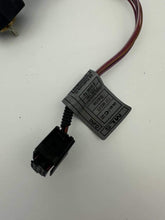 Charger l&#39;image dans la galerie, Capteur de position du papillon des gaz BMW d&#39;occasion - Référence d&#39;origine BMW 13627841705 