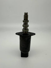 Charger l&#39;image dans la galerie, Solénoïde VANOS BMW d&#39;occasion - BMW d&#39;origine 11367841072 