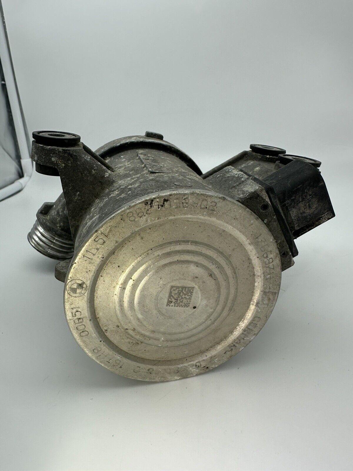 Pompe à eau électrique 862509802 (BC43) pour BMW 135 235 335 535 435xi (2011-2016)