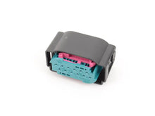 Charger l'image dans la galerie, BMW Socket Housing (12 Pol) - Genuine BMW 61138373632
