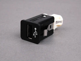 Prise USB BMW - Véritable BMW 84109237656