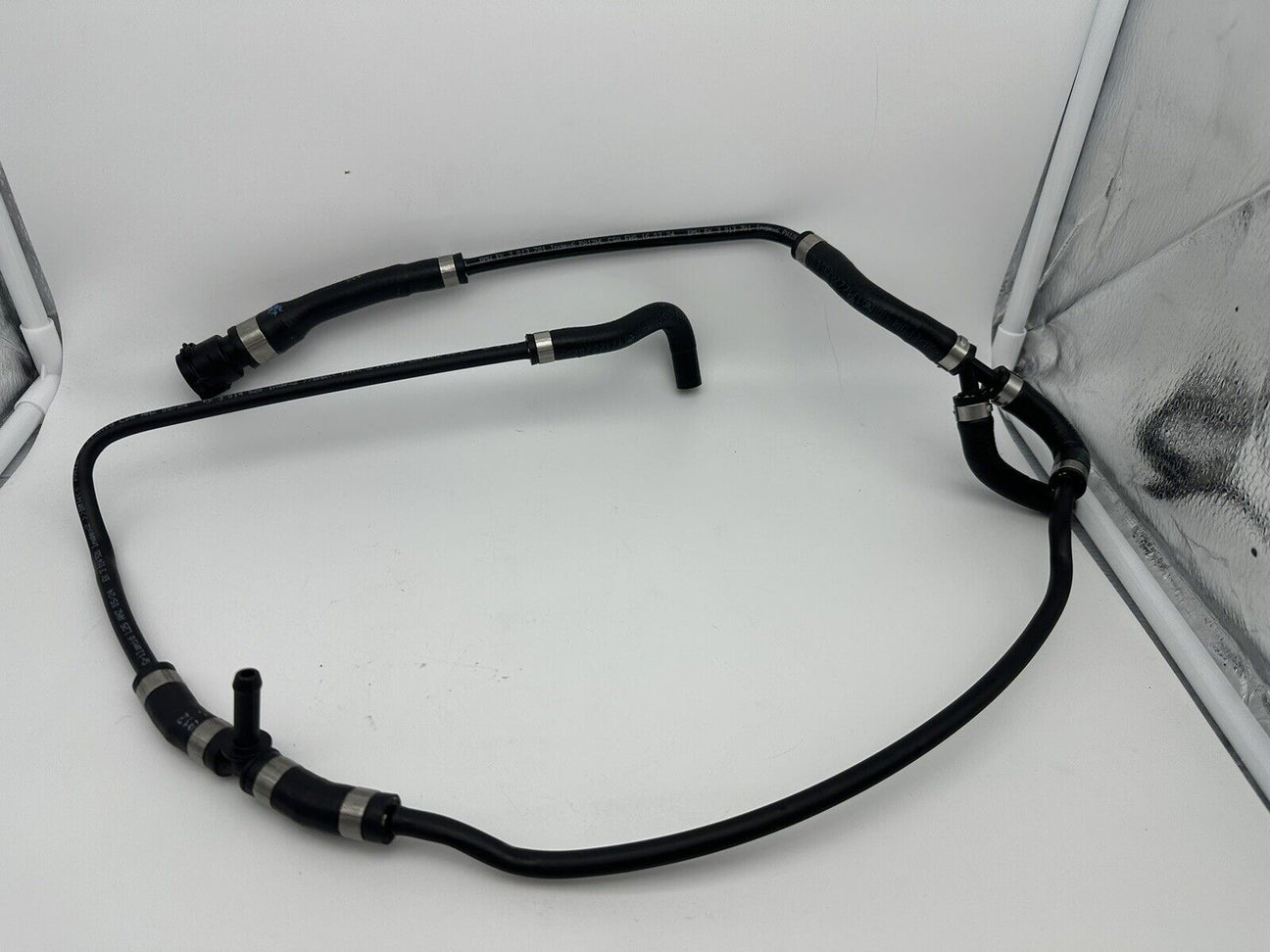 BMW M5 M6 E60 E63 E64 Water Hose Radiator Vent Hose Genuine 2282954