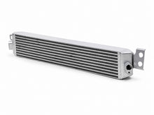 Charger l'image dans la galerie, BMW S65 Race-Spec Oil Cooler - CSF Racing 8025