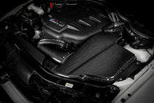 Charger l'image dans la galerie, Eventuri BMW S65 E9X M3 Black Carbon Airbox Lid - Gloss