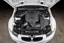 Load image into Gallery viewer, Eventuri BMW S65 E9X M3 Black Carbon Inlet Plenum - Matte