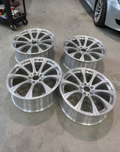 Charger l'image dans la galerie, BMW Style 166 Forged Wheel Set - Genuine GEMS 36117834625 / 36117834626