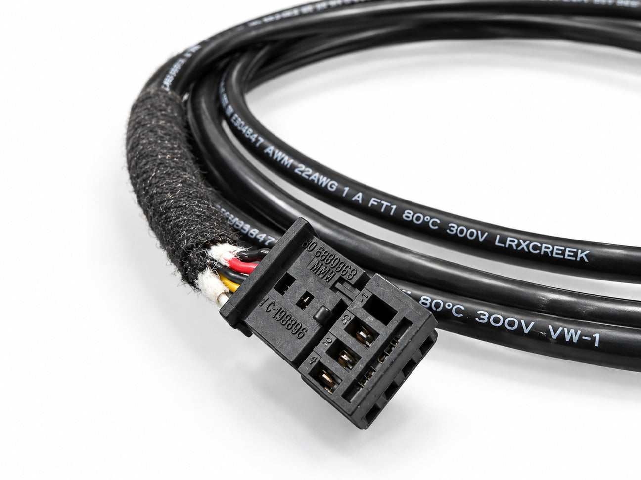 BMW AUX And USB Retrofit Lead (1830mm) - Genuine GEMS 61116939453