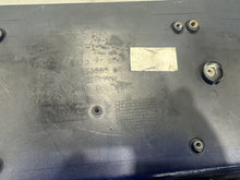 Charger l&#39;image dans la galerie, Cache-coffre d&#39;origine BMW 5 E60 M5, plaque d&#39;immatriculation américaine 51138043223