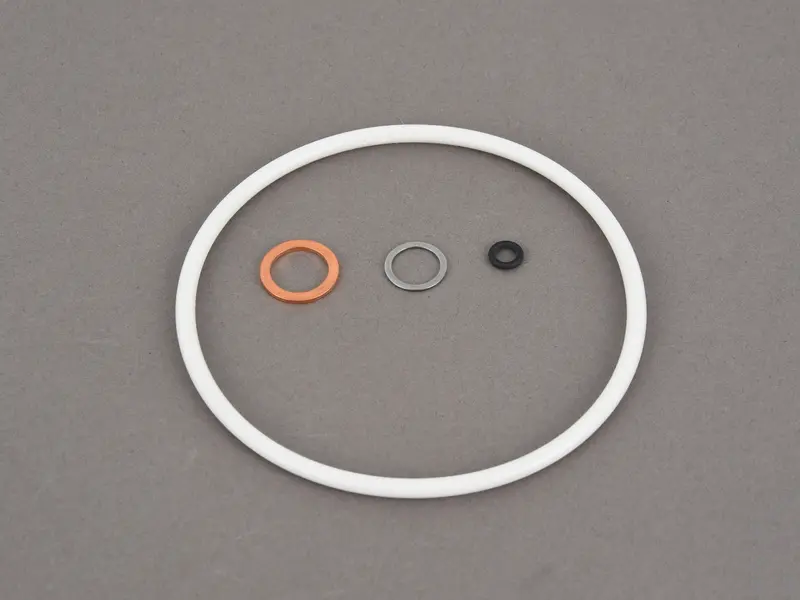 BMW Engine Oil Filter - Hengst 11427833769