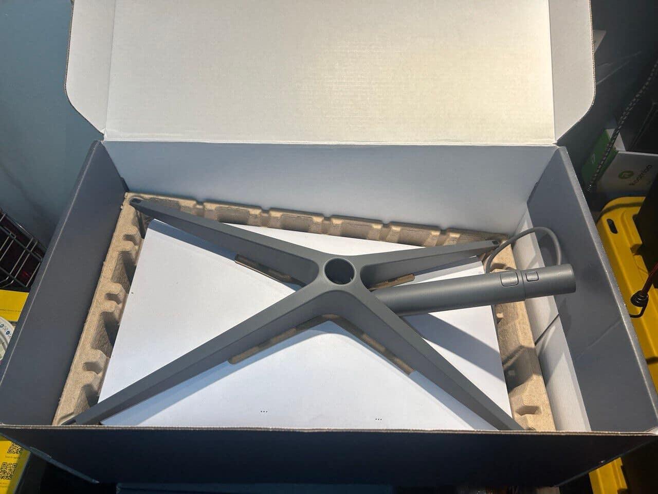 Starlink V2 Satellite Dish Kit with Router - UTA-212 & UTR-211